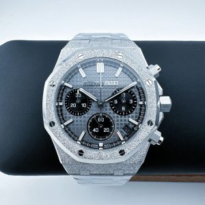 Luxury Audemars Piguet Royal Oak 1:1 Super Clone Watch for Sale 1039799741 - front view | Audemars Piguet