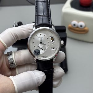 Audemars Piguet Luxury Super Clone Watch with Full Packaging Set 1122100423 - front view