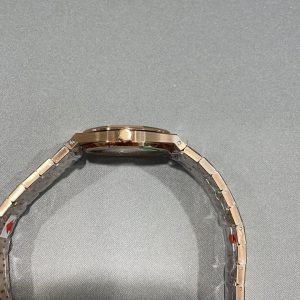 Audemars Piguet Royal Oak 33mm Women's AAA Replica Watch 1128806099 - interior view | Audemars Piguet