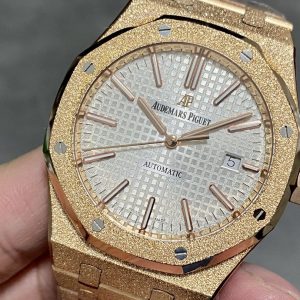 Audemars Piguet Royal Oak 15400 Frosted Gold Super Clone Watch 1134780138 - back view | Audemars Piguet