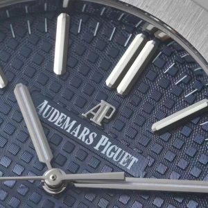 Audemars Piguet Royal Oak 15400 Premium Replica Watch & Super Clone 1103595923 - back view | Audemars Piguet