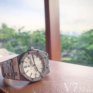 Audemars Piguet Royal Oak Super Clone Ladies Watch with Cash on Delivery 1097795004 - back view | Audemars Piguet