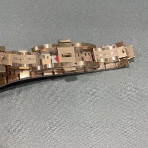 Audemars Piguet Royal Oak 33mm Women's AAA Replica Watch 1128806099 - close-up | Audemars Piguet