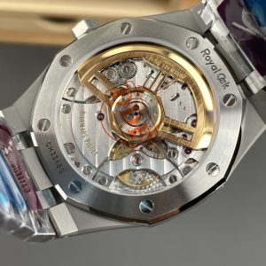 Audemars Piguet Royal Oak 15510 Super Clone Watch in White 1120857151 - close-up | Audemars Piguet